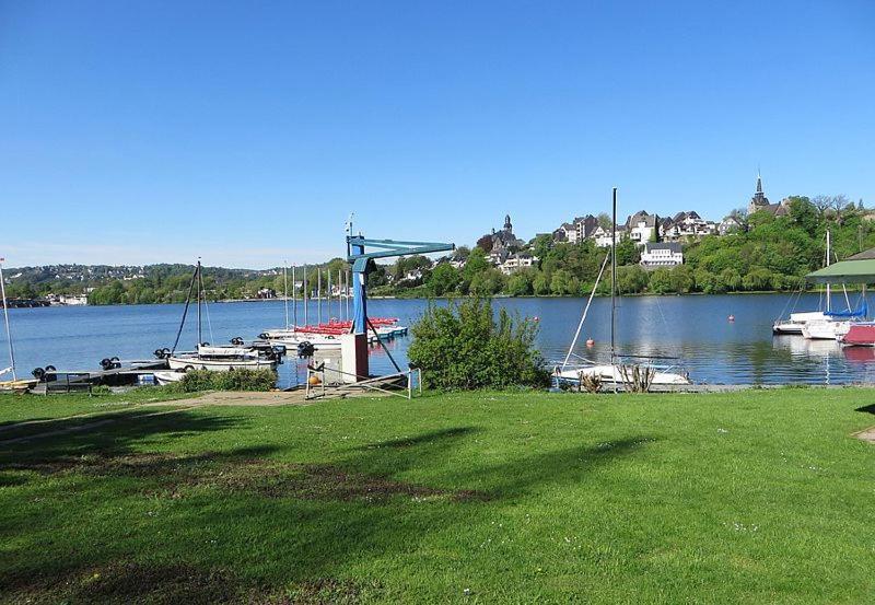 Moderne Wohlfühloase Zentral In Seenähe - Kostenfreie Minibar, Selbstfrühstück, Pillow Menu, Smart Home, 55 Smart Tvs, Netflix, Disneyplus Uvm Apartamento *